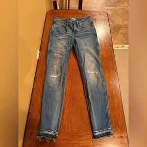 Madewell 9" High Rise Skinny Jeans
Women's 27 Stretch Distressed Denim Blue